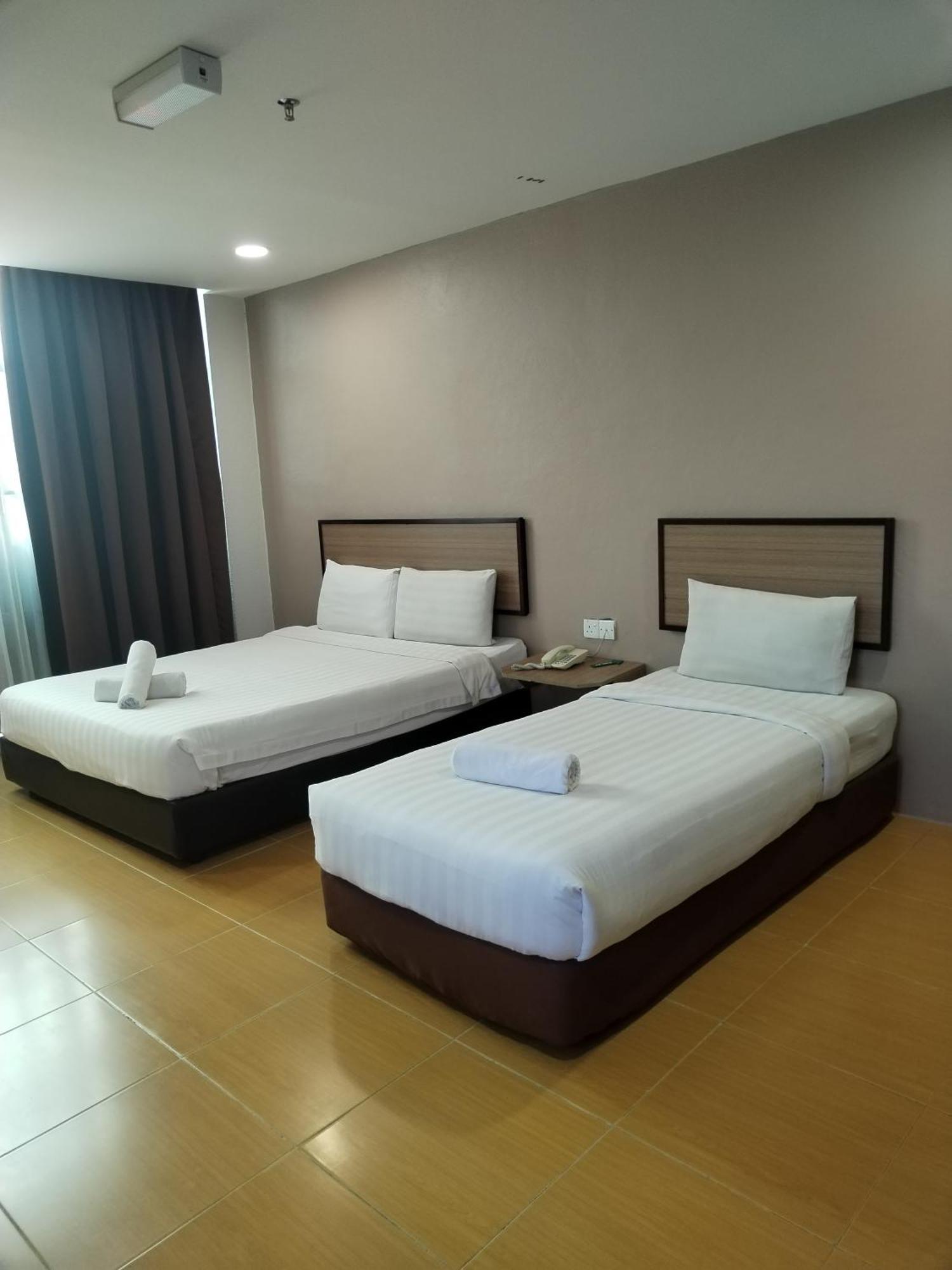 Maple Boutique Hotel קוטה בארו מראה חיצוני תמונה