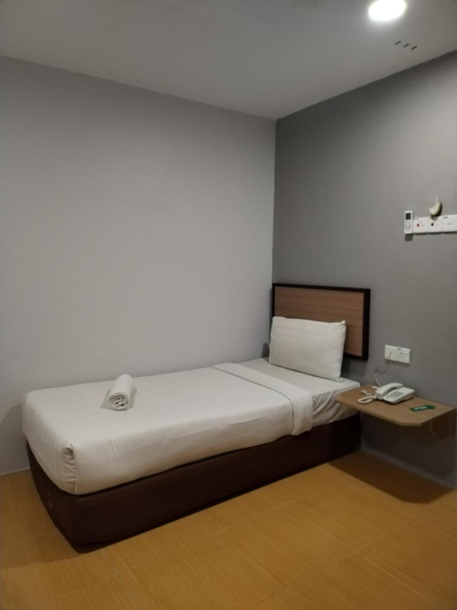 Maple Boutique Hotel קוטה בארו מראה חיצוני תמונה