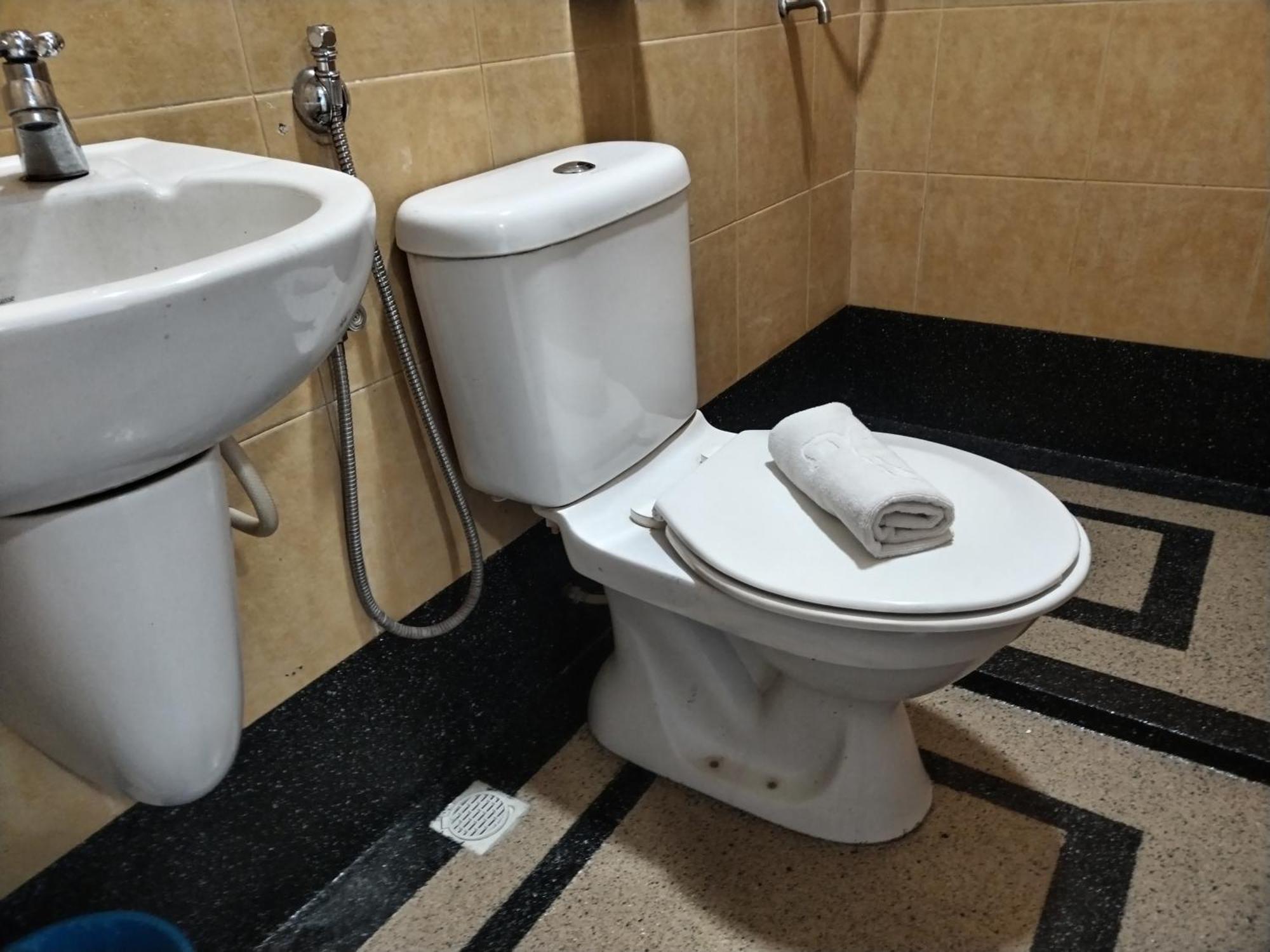 Maple Boutique Hotel קוטה בארו מראה חיצוני תמונה