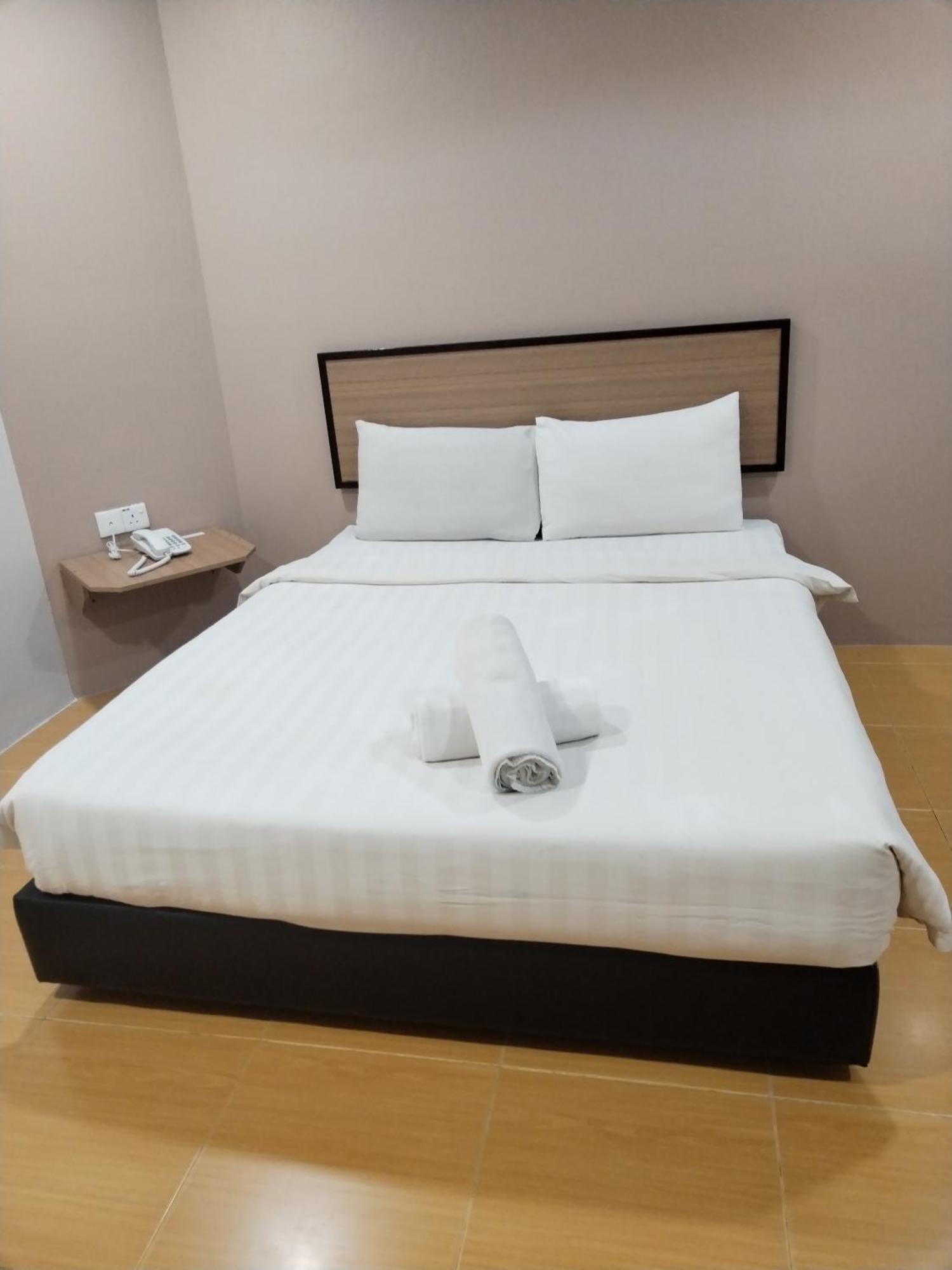 Maple Boutique Hotel קוטה בארו מראה חיצוני תמונה